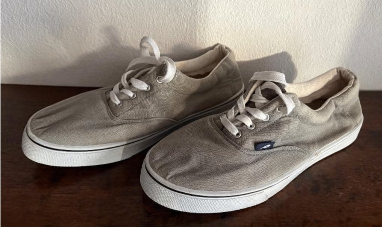 Beige-grijze schoenen unisex, herenschoenen; 44; Panther, Overige kleuren, Ophalen of Verzenden, Sneakers of Gympen, Zo goed als nieuw