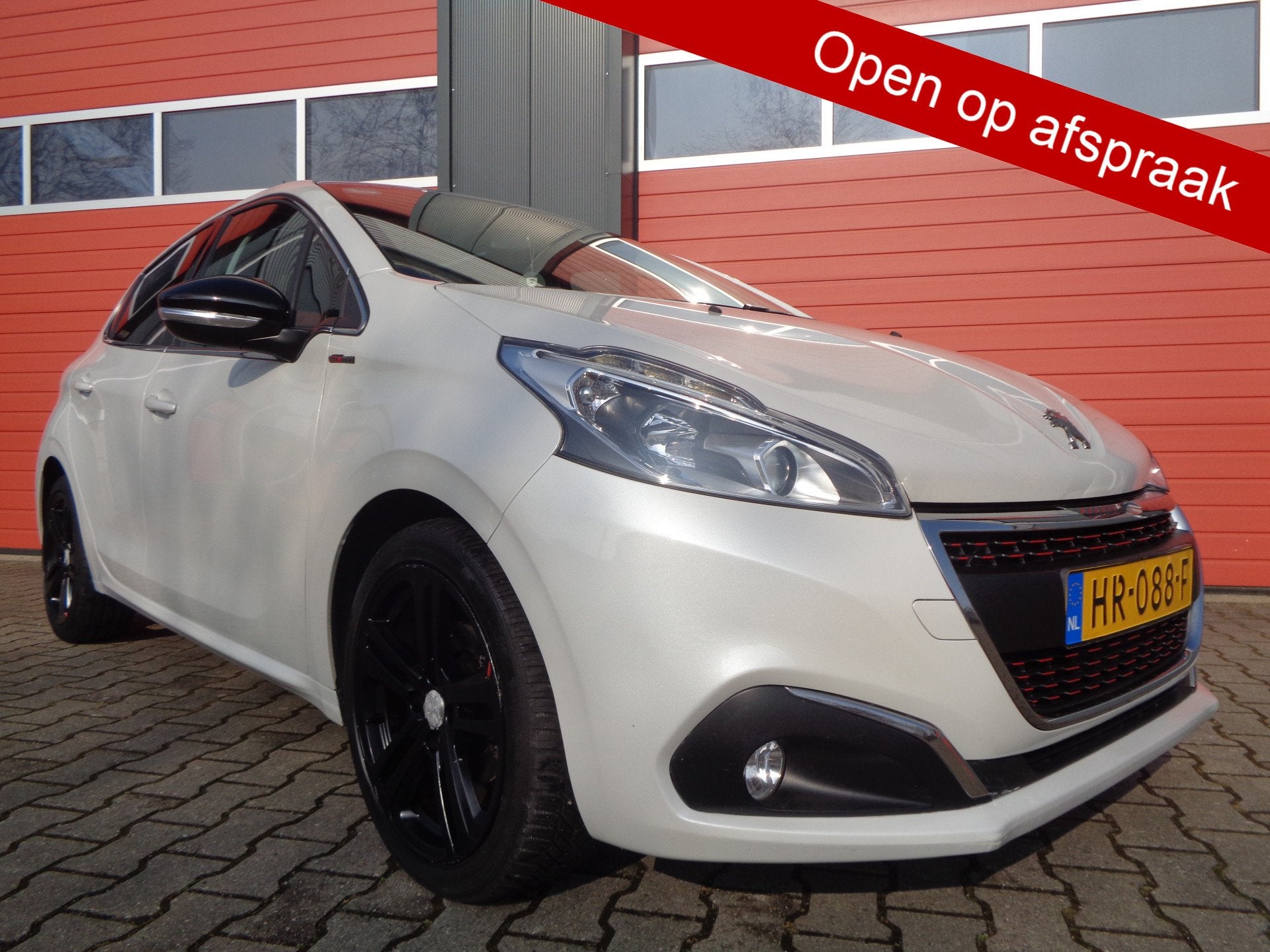 Peugeot 208 1.2 PureTech GT-line 110PK Automaat Clima Cruise, Gebruikt, Euro 6, 1199 cc, Origineel Nederlands
