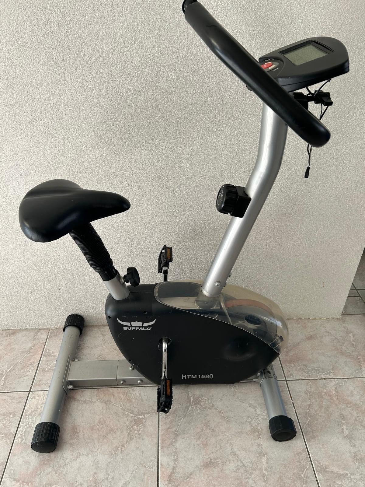 Buffalo Hometrainer HTM1580 - Zo goed als nieuw, Ophalen of Verzenden
