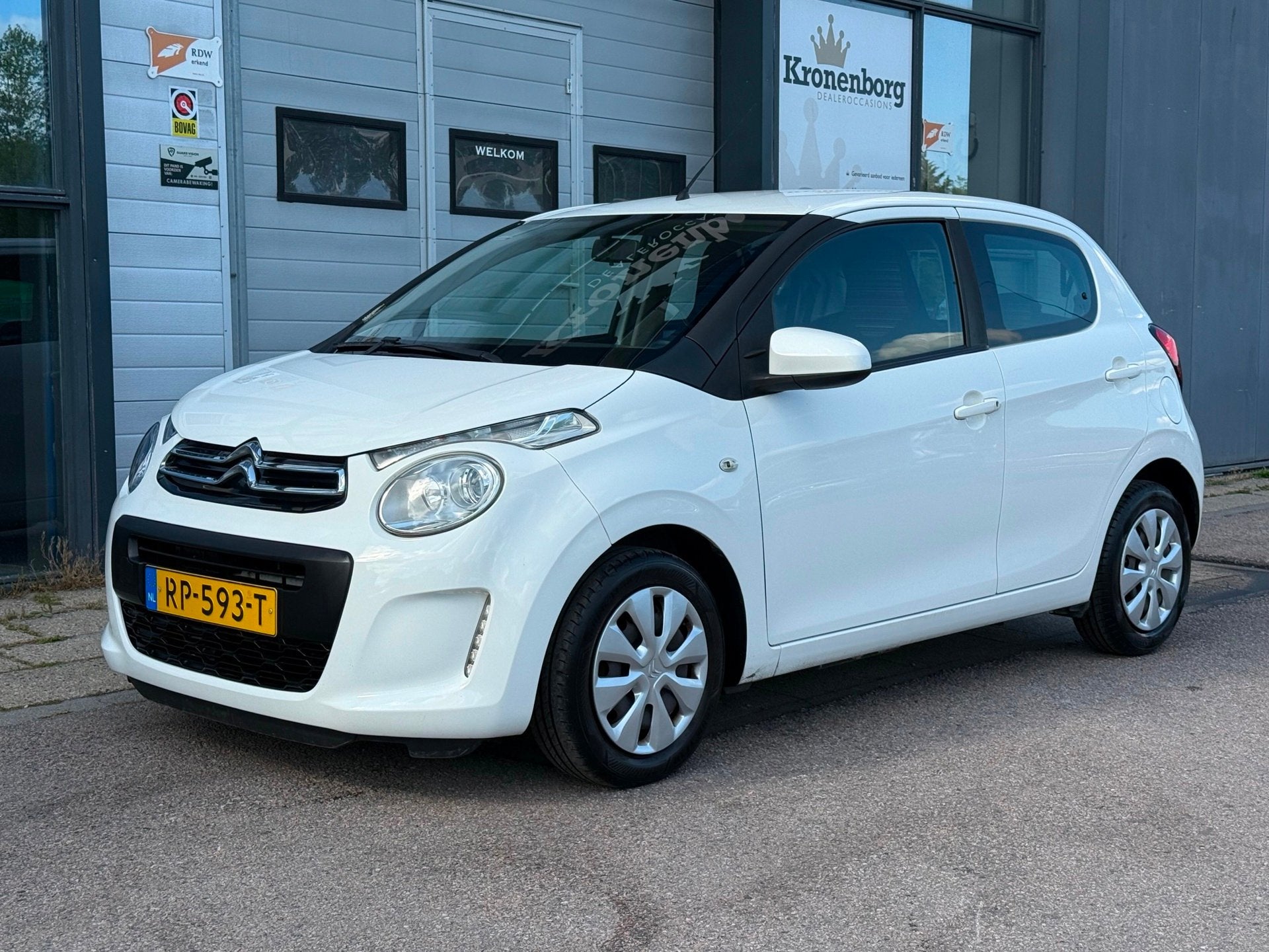 Citroen C1 1.0 e-VTi Feel| CAMERA| NAP| AIRCO, Voorwielaandrijving, Dealer onderhouden, Gebruikt, 4 stoelen