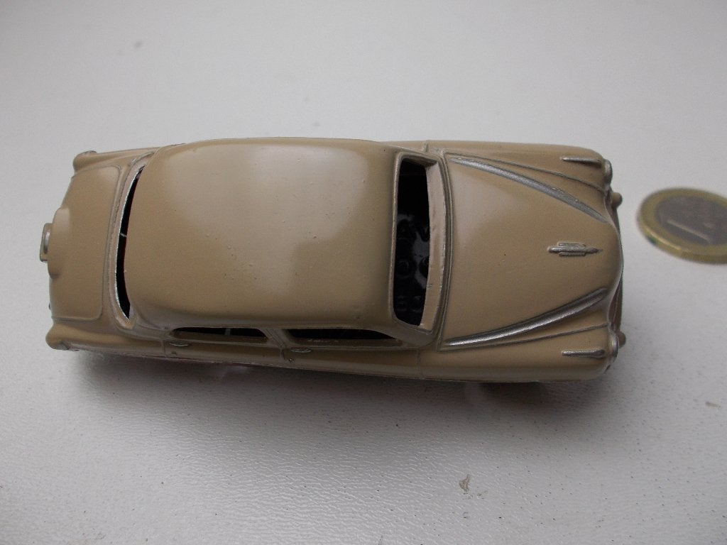 1957 Dinky Toys 164 VAUXHALL CRESTA SALOON (Gerestaureerd.), Ophalen of Verzenden, Gebruikt, Auto, Dinky Toys