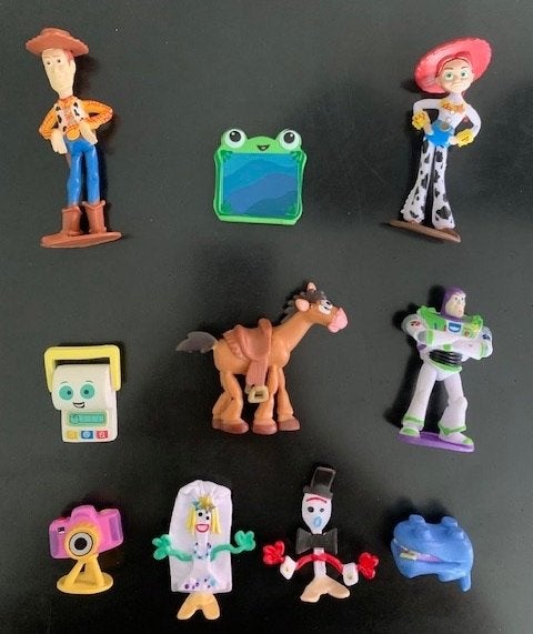 Nieuwe set met 10 Toy Story 5 poppetjes / figuren, Ophalen of Verzenden, Nieuw, Taarten of Cupcakes, Versiering