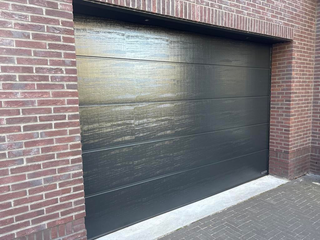 Moderne Garagedeur - Hoogwaardig en Duurzaam, Doe-het-zelf en Verbouw, 120 cm of meer, Garagedeur, Ophalen of Verzenden, Zo goed als nieuw