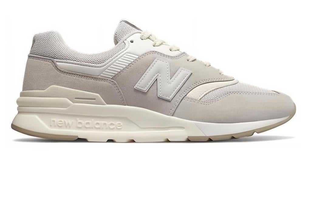 Nieuwe New Balance CM997HCB maat 42,5 nieuwprijs €110, Kleding | Heren, Schoenen, New Balance, Wit, Nieuw, Ophalen of Verzenden