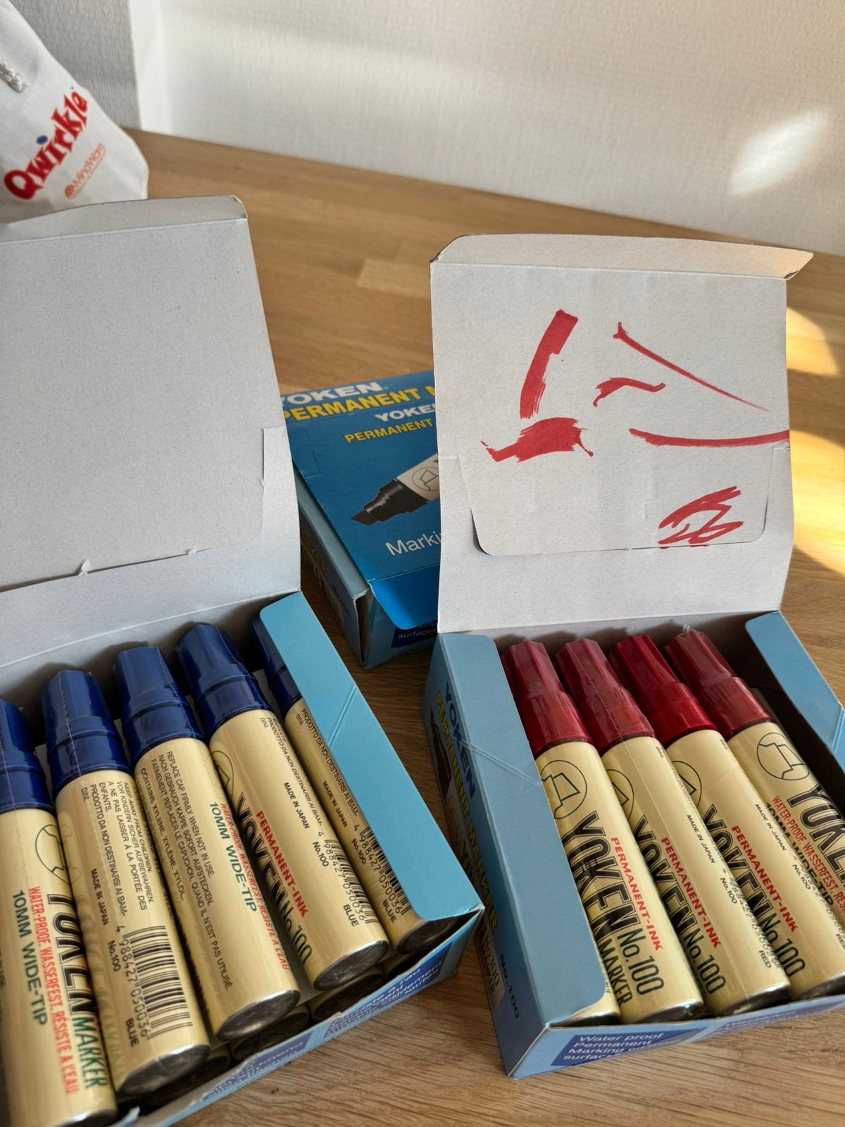 Yoken watervaste permanente stift 10 mm rood en blauw, Ophalen of Verzenden, Zo goed als nieuw, Potlood of Stift