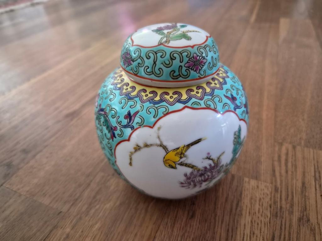Decoratieve Chinese gemberpot met bloemen en vogels, Antiek en Kunst, Antiek | Porselein, Ophalen of Verzenden