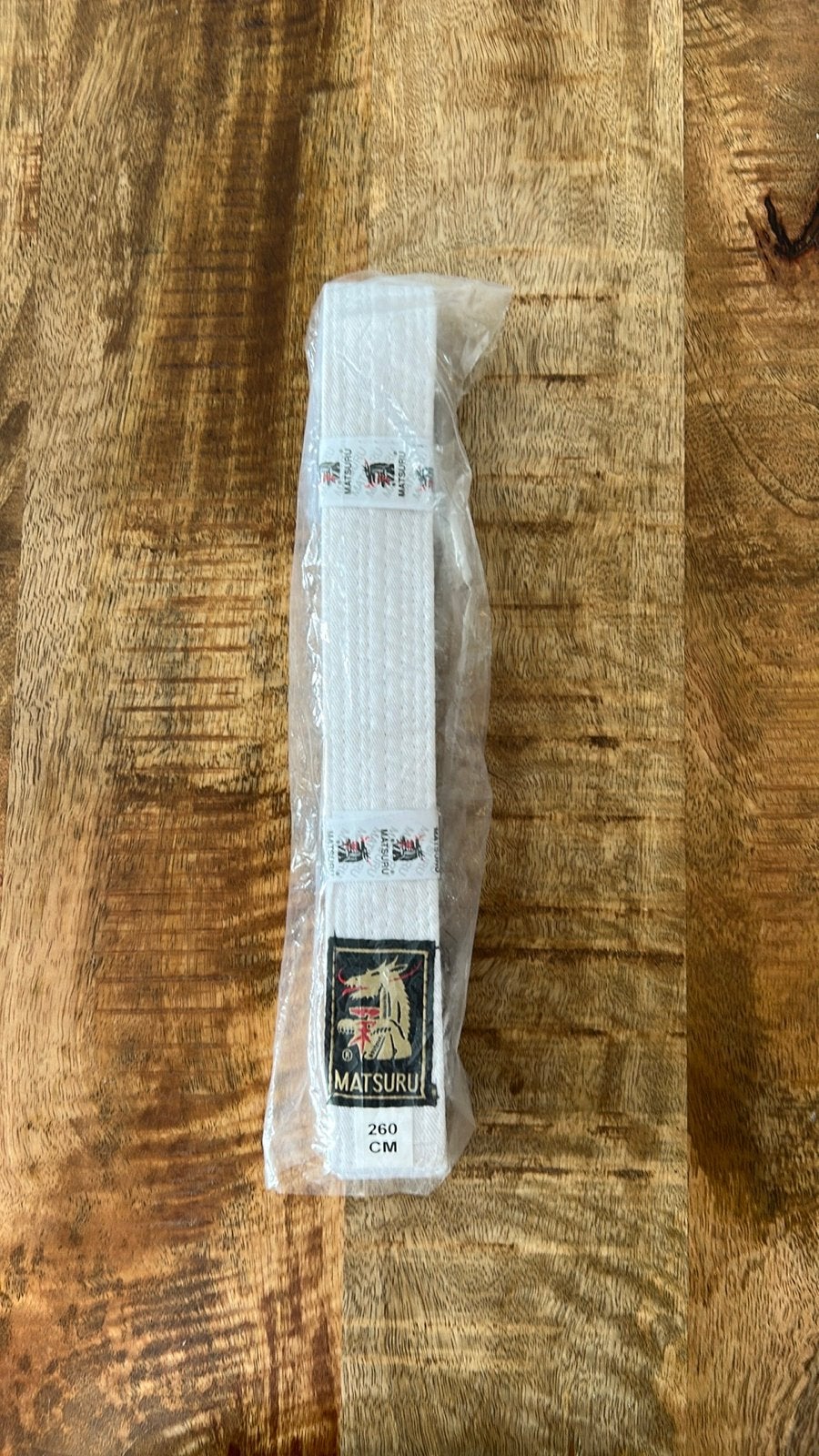 Nieuwe Matsuru witte vechtsportband 260 cm, Maat XS of kleiner, Ophalen of Verzenden, Nieuw, Vechtsportmateriaal