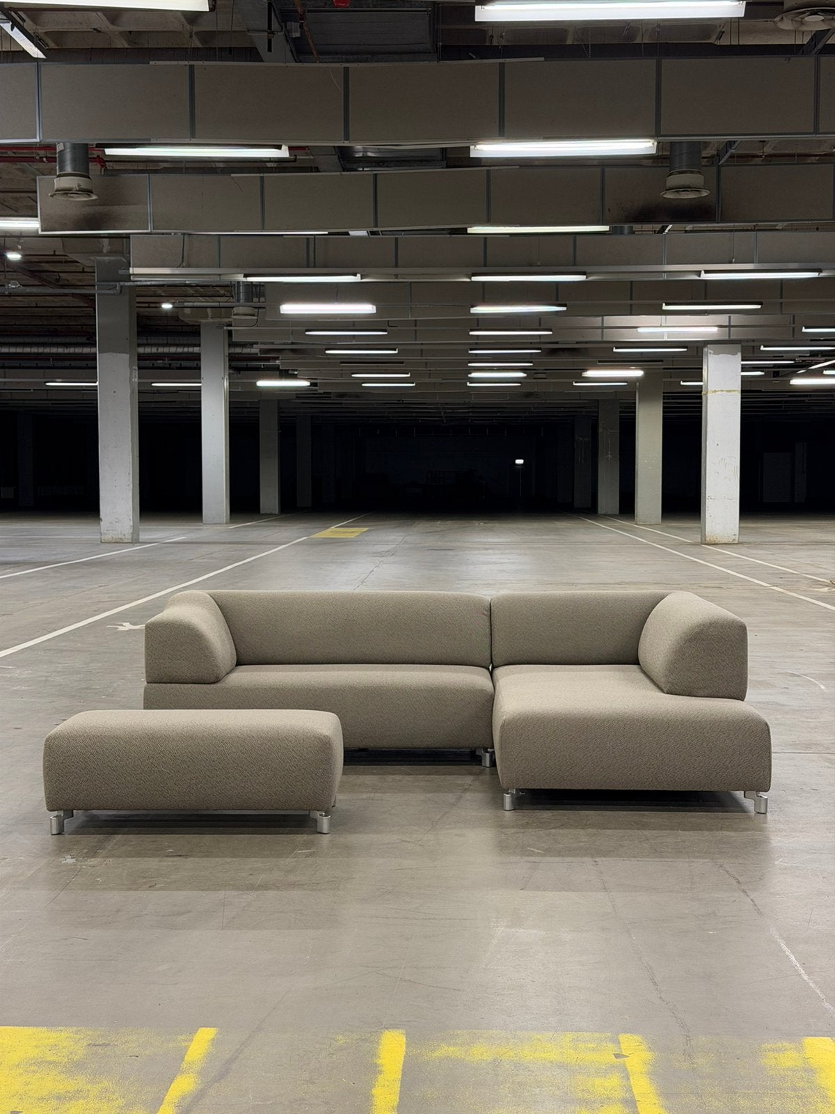 Leolux Faya Lobi Hoekbank | Taupe | NIEUWSTAAT + Garantie, 250 tot 300 cm, Bank Hoekbank Bankstel Bankje Loungebank Banken Chaise Lounge.