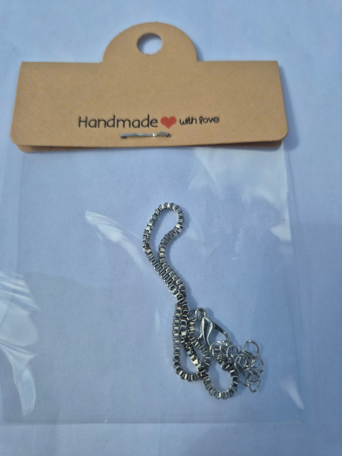Handgemaakte zilverkleurige ketting, Ophalen of Verzenden, Nieuw, Zilver, Overige materialen