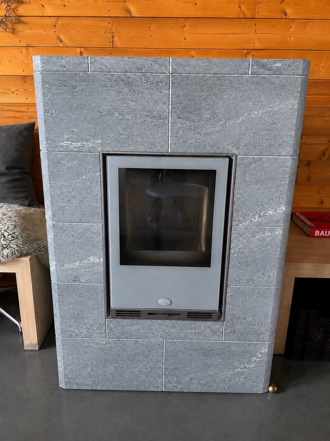 Tulikivi pellets en hout speksteenkachel 1110 kg speksteen, Ophalen, Gebruikt, Houtkachel, Vrijstaand