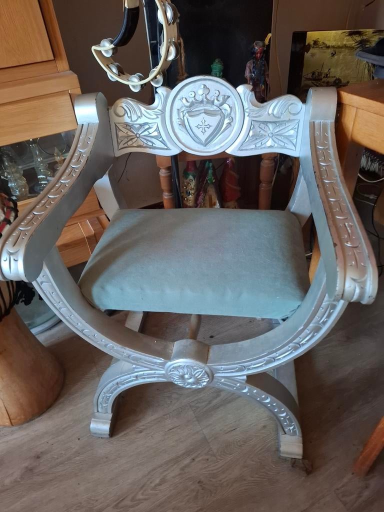Dagobert stoel, Antiek en Kunst, Ophalen of Verzenden