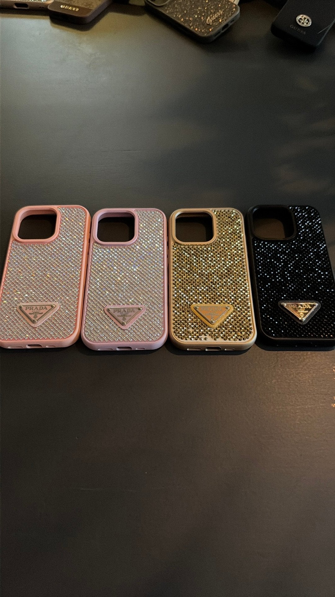 Prada hoesjes iphone 16 pro, Ophalen of Verzenden, Zo goed als nieuw