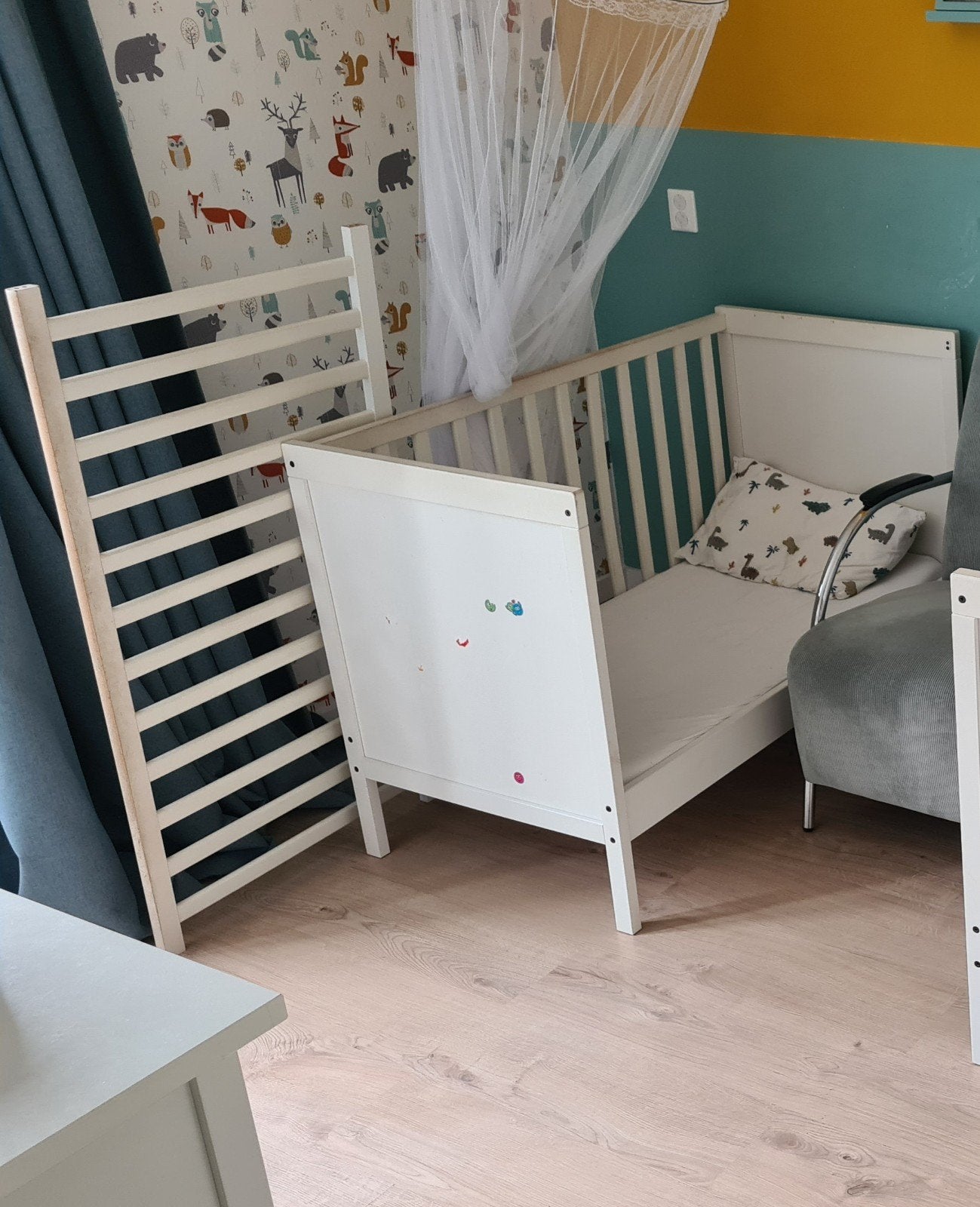 Ikea Sundvik baby- en peuterbed 120x60 cm, Ophalen, Gebruikt, Lattenbodem, Minder dan 140 cm