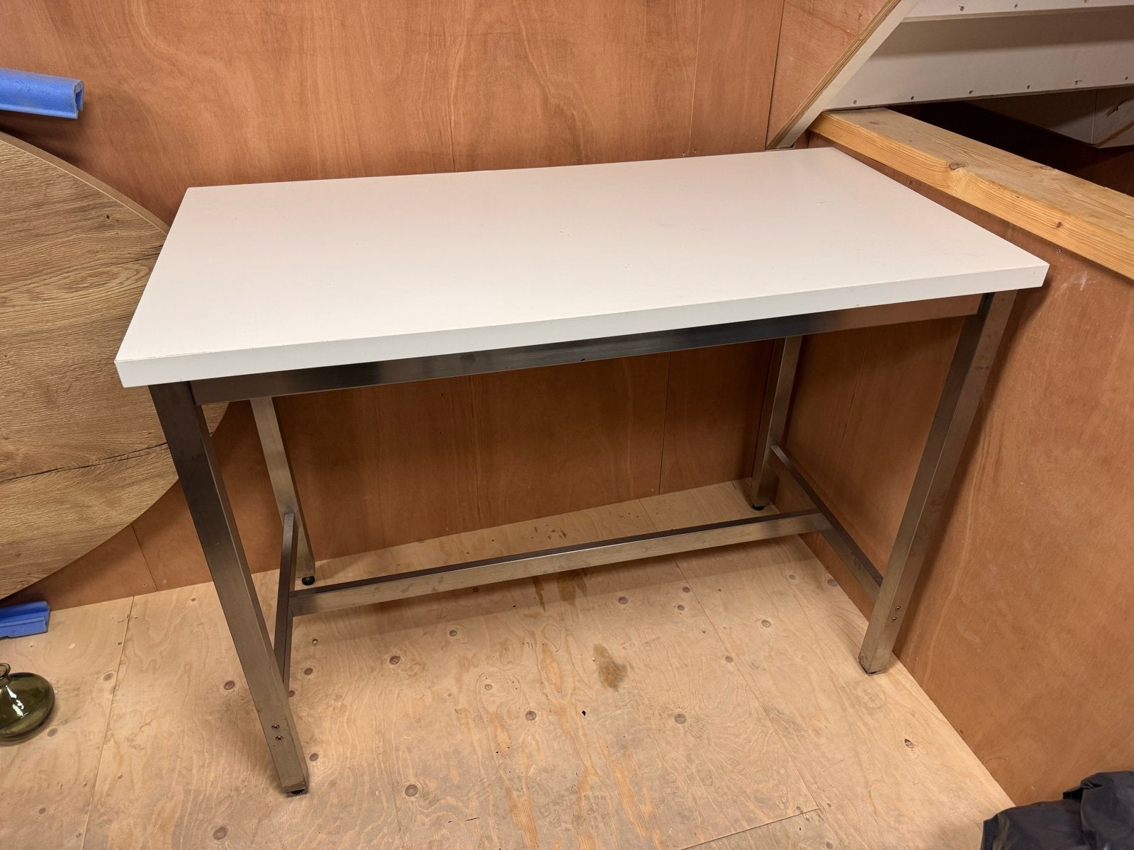 Tafel met Chrome Poten en Wit Blad - 89x120x60 cm, Ophalen, Gebruikt, 50 tot 100 cm, 100 tot 150 cm
