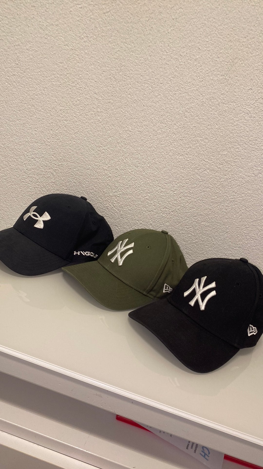Under armour, new york petten, Ophalen of Verzenden, Zo goed als nieuw