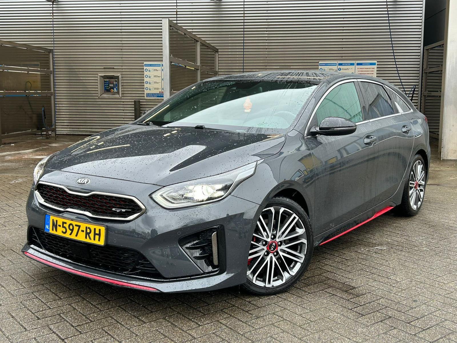 Kia (Pro) Cee d 1.6 T-gdi 204pk Ecodynamics Dct7 2020 Grijs, 1591 cc, Stationwagon, 16 km/l, 66 €/maand