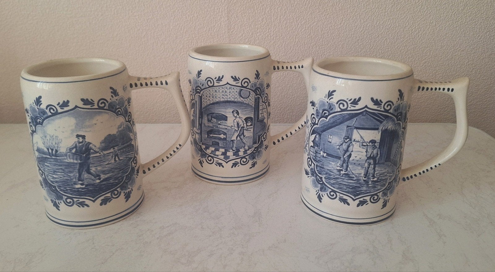 Set van 3 Delfts blauwe bekers van Regina, handgeschilderd, Antiek en Kunst, Ophalen of Verzenden