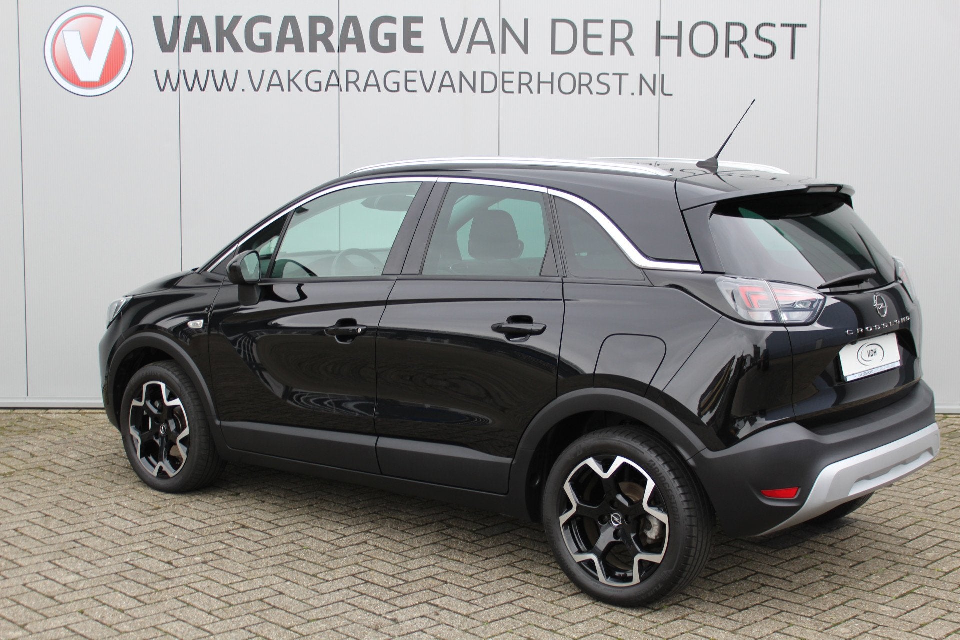 Opel Crossland 1.2 Turbo Elegance Mooie en luxe hoogzitter m, 12 maanden, Gebruikt, Zwart, 1199 cc