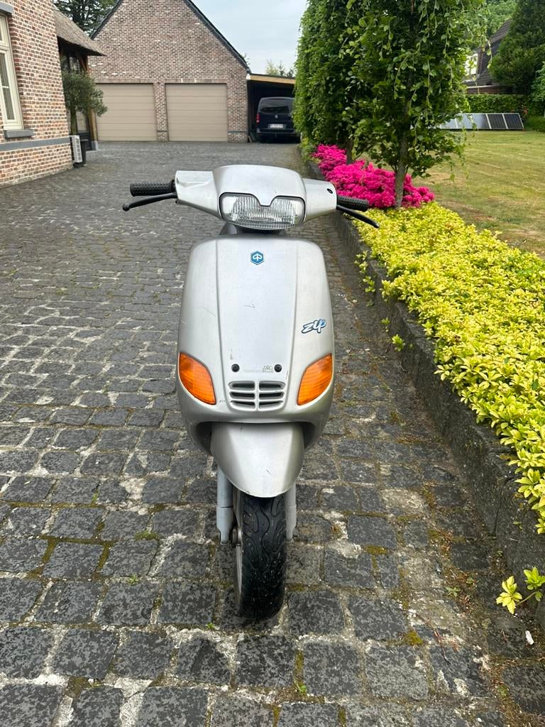 Piaggio zip type 3 50cc 2 takt, Fietsen en Brommers, Scooters | Piaggio, Ophalen, Tweetakt, Maximaal 45 km/u, Zip