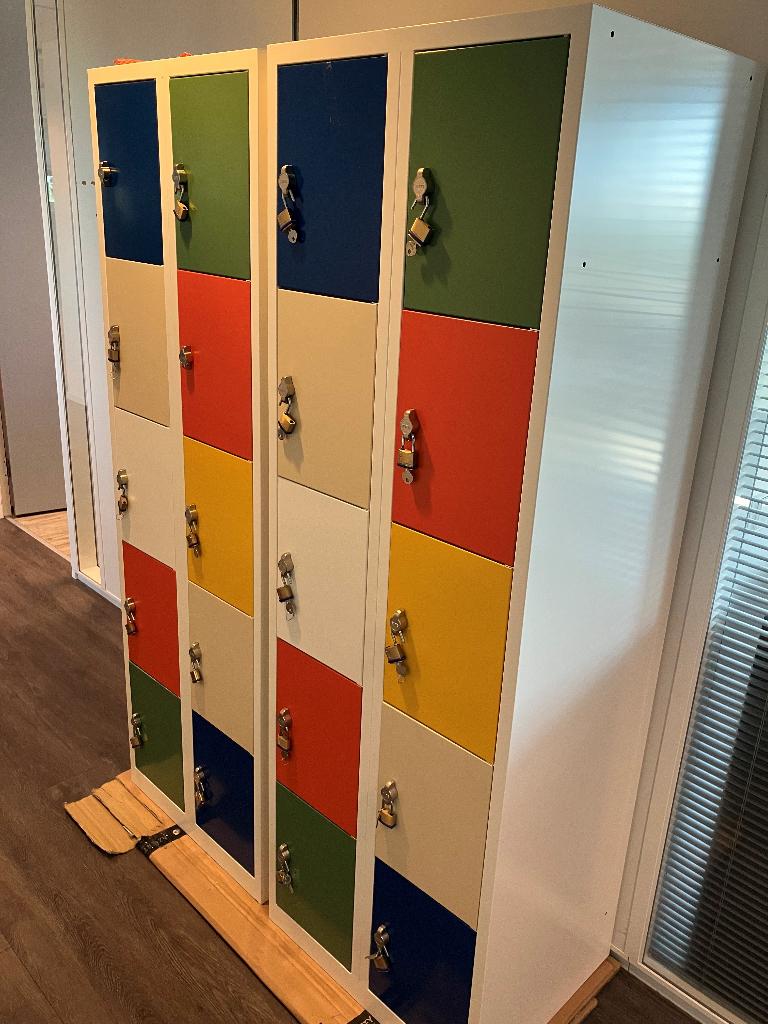 2 lockerkasten – GRATIS af te halen, Ophalen, Gebruikt