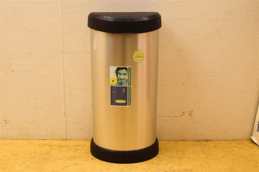 Curver Afvalbak 44487, Kunststof, Gebruikt, Met pedaal, 40 liter of meer