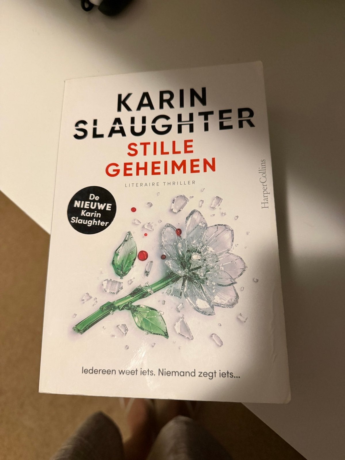 Karin Slaughter - Stille Geheimen (Literaire Thriller), Ophalen of Verzenden, Gelezen, Nederland