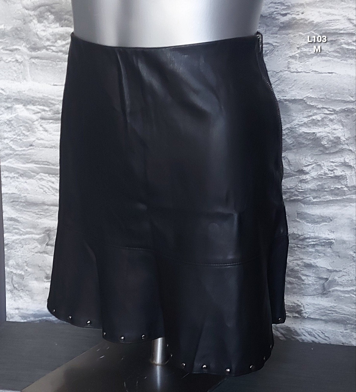 Sexy Zwart leren rokje met studs, Kleding | Dames, Maat 38/40 (M), Zwart, Ophalen of Verzenden, Boven de knie