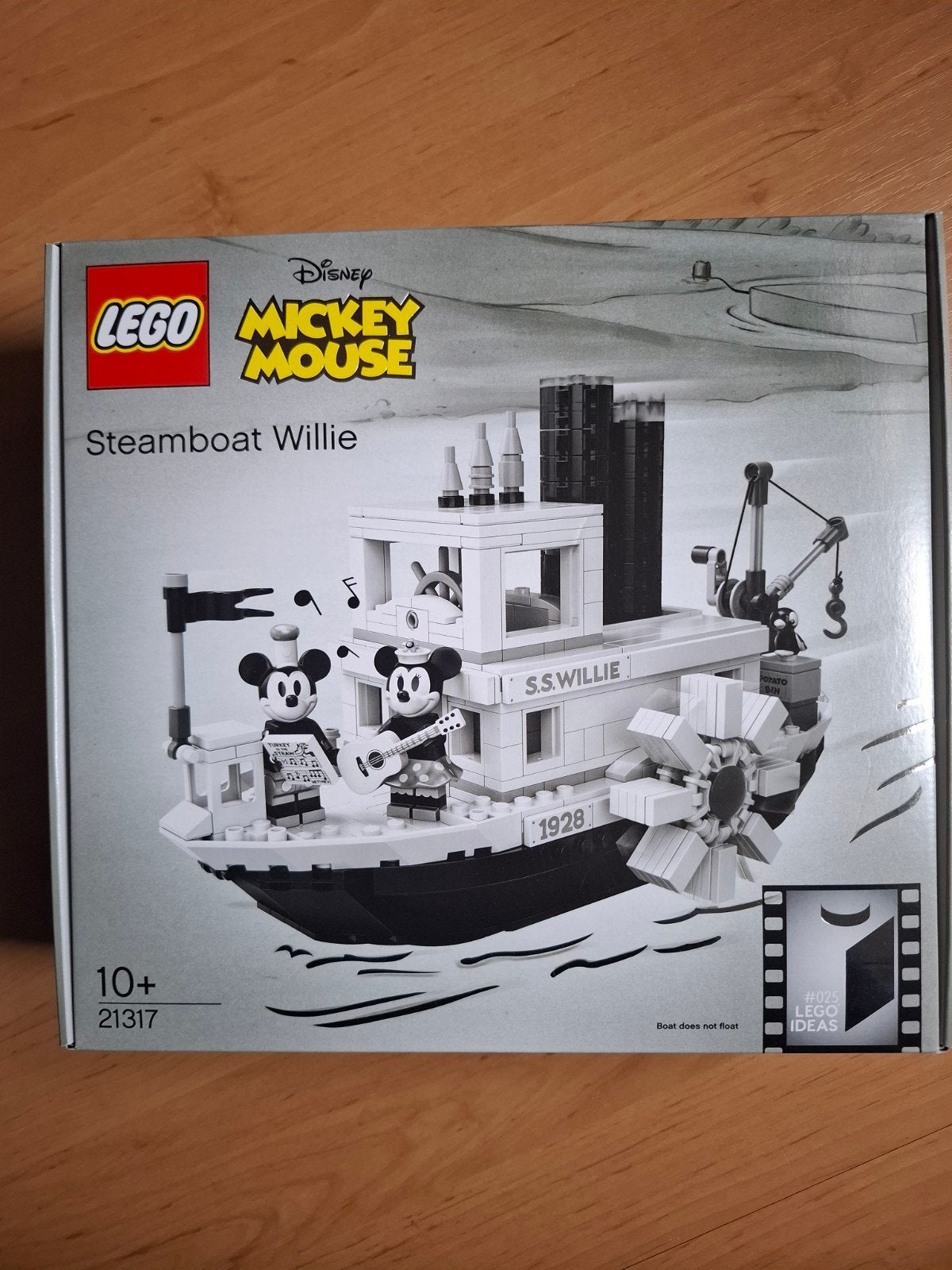 LEGO Disney Mickey Mouse Steamboat Willie 21317 * sealed,*, Ophalen of Verzenden, Nieuw, Overige merken