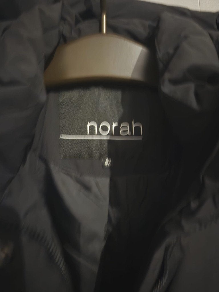 Norah Zwarte Gewatteerde Winterjas Maat M, Zwart, Ophalen of Verzenden, Zo goed als nieuw, Overige maten