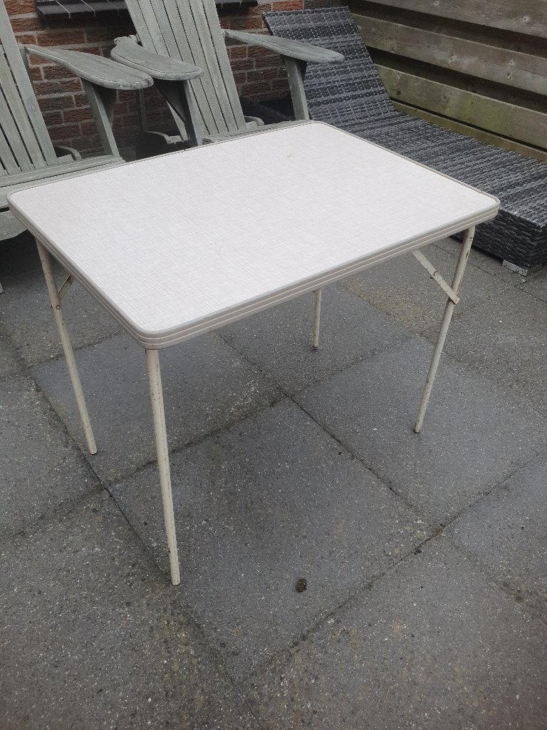 Vintage inklapbaar tafeltje, bijna gratis, Ophalen, Kunststof, Gebruikt, Vintage