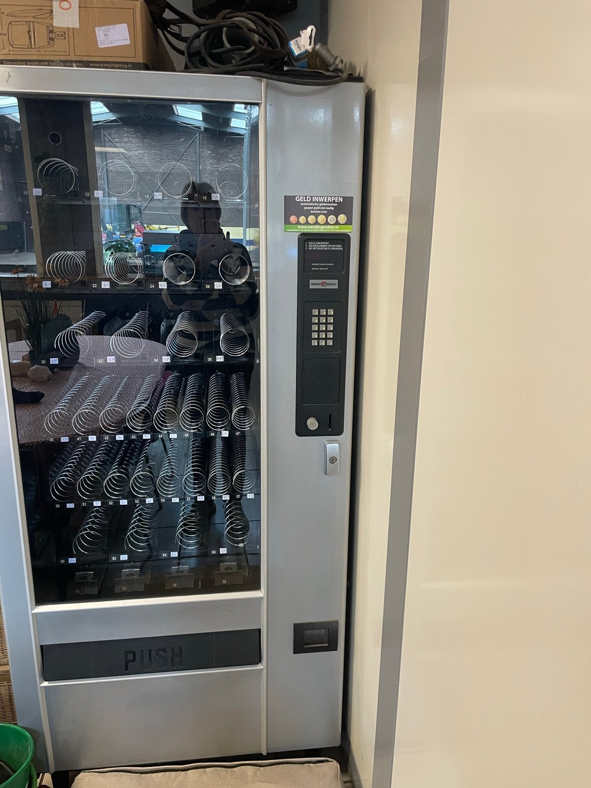 Grote Verkoopautomaat met Muntinworp - Vending Machine, Ophalen, Gebruikt