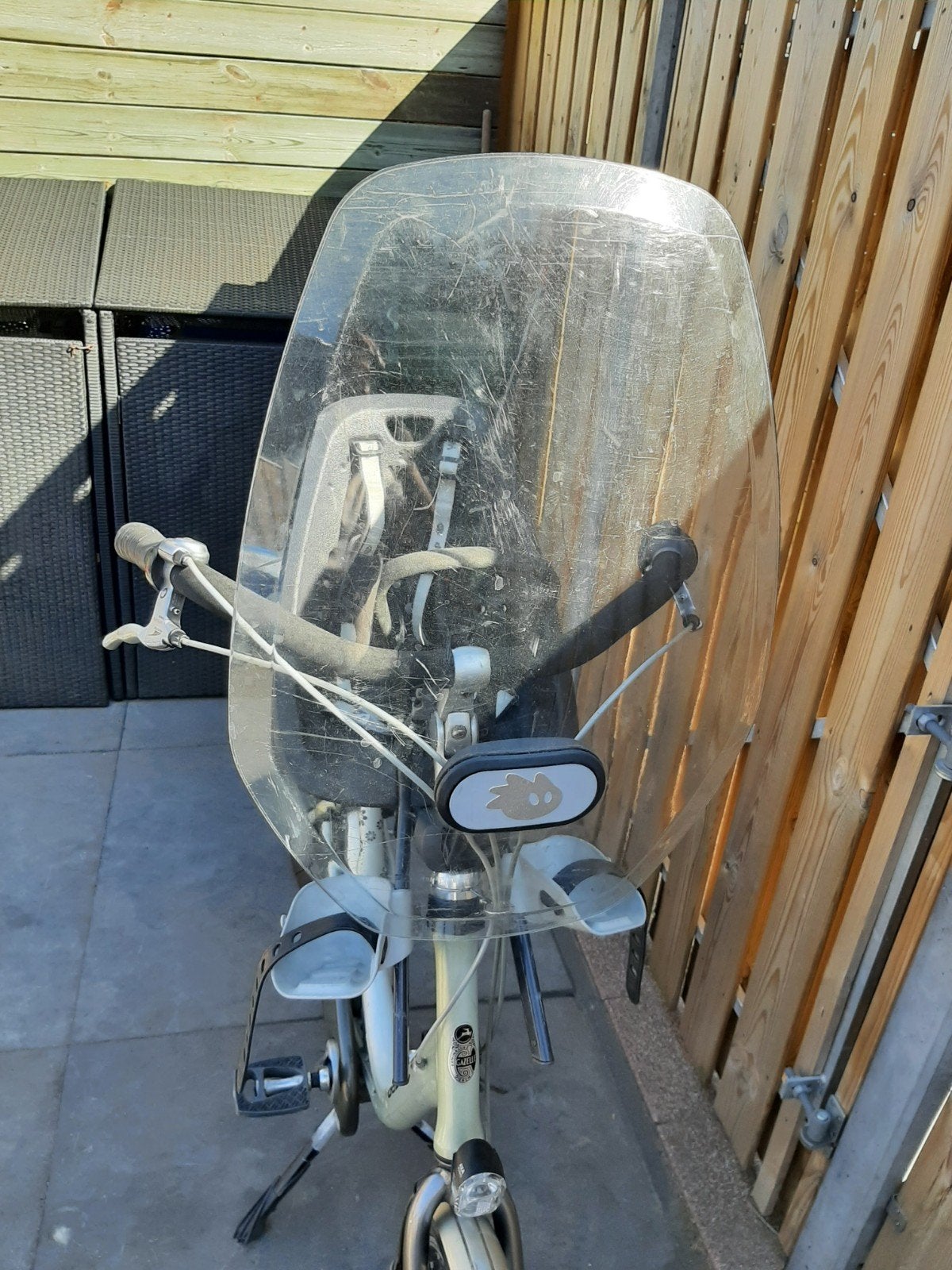 fietsstoeltje met windscherm adapter en sleuteltje Yepp Mini, Fietsen en Brommers, Fietsaccessoires | Fietsstoeltjes, 0 t/m 18 kg