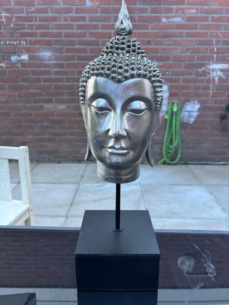 50cm Boeddha Zilverkleurig op Sokkel - Oosters Decoratie, Zilver, Buste, Ophalen of Verzenden, 20 - 50 cm
