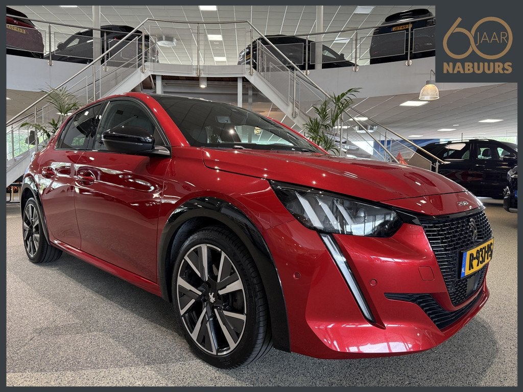 Peugeot 208 1.2 130pk GT EAT8, Camera, Stoelverwarming, Sfee, 12 maanden, Gebruikt, 1199 cc, Leder en Stof