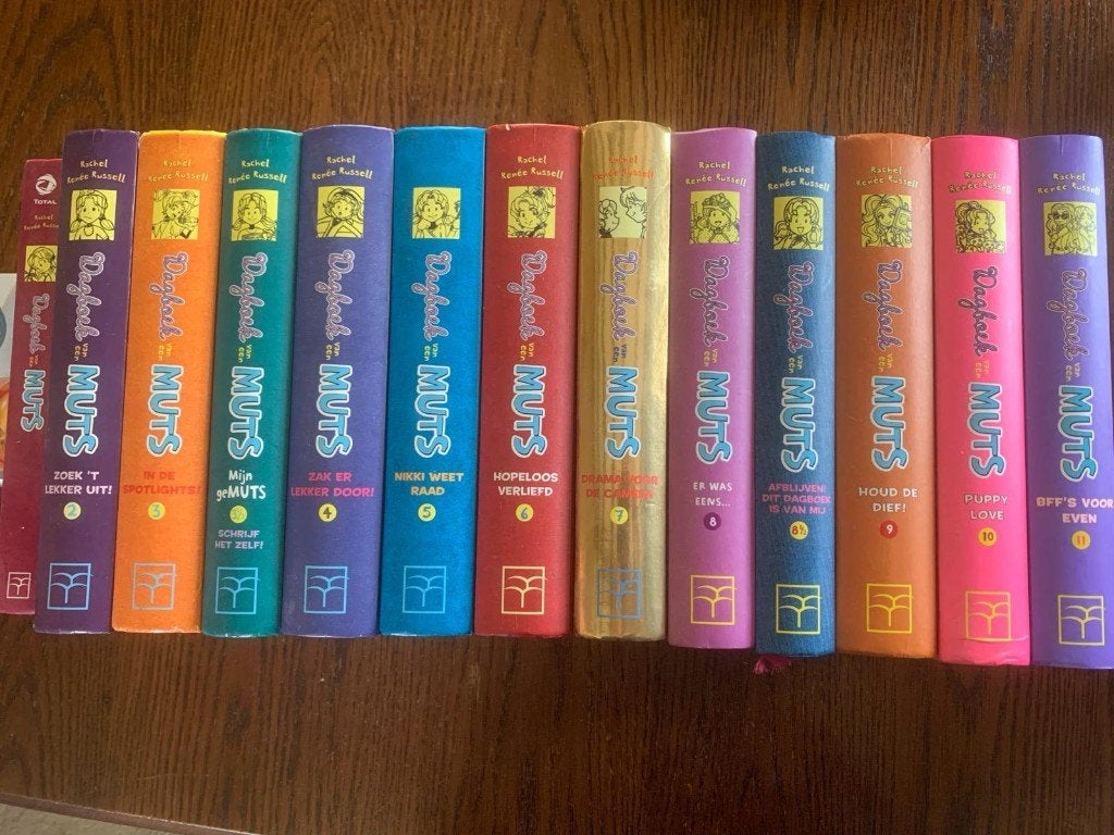 Dagboek van een Muts, 1 t/m 11 incl werkboeken 3,5 en 8,5, Boeken, Rachel Renée Russell, Fictie, Ophalen, Gelezen