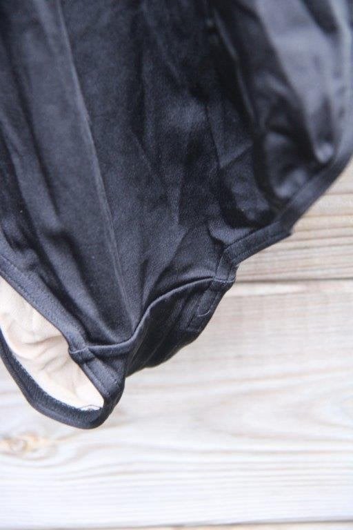 Badpak Opera zwart/ kleur mt 44B Vaste prijs, Kleding | Dames, Badmode en Zwemkleding, Opera, Zwart, Badpak, Ophalen of Verzenden
