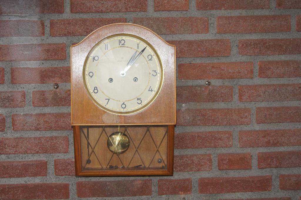 Wandklok  60e jaren, Antiek en Kunst, Antiek | Klokken, Ophalen of Verzenden