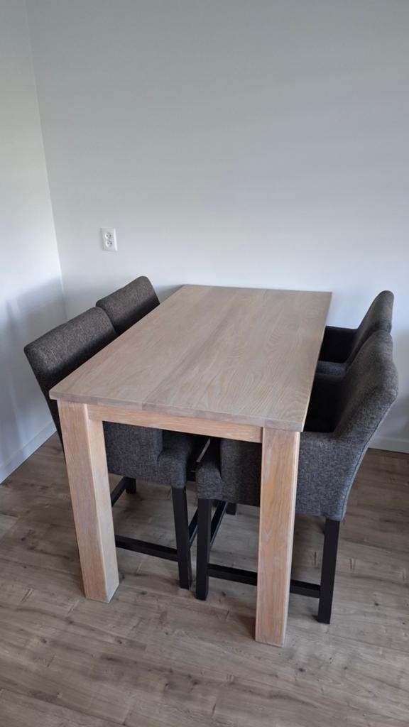 Eiken tafel met stoelen. Bartafel & barstoelen., Ophalen, Gebruikt, Met voetsteun, 60 tot 90 cm