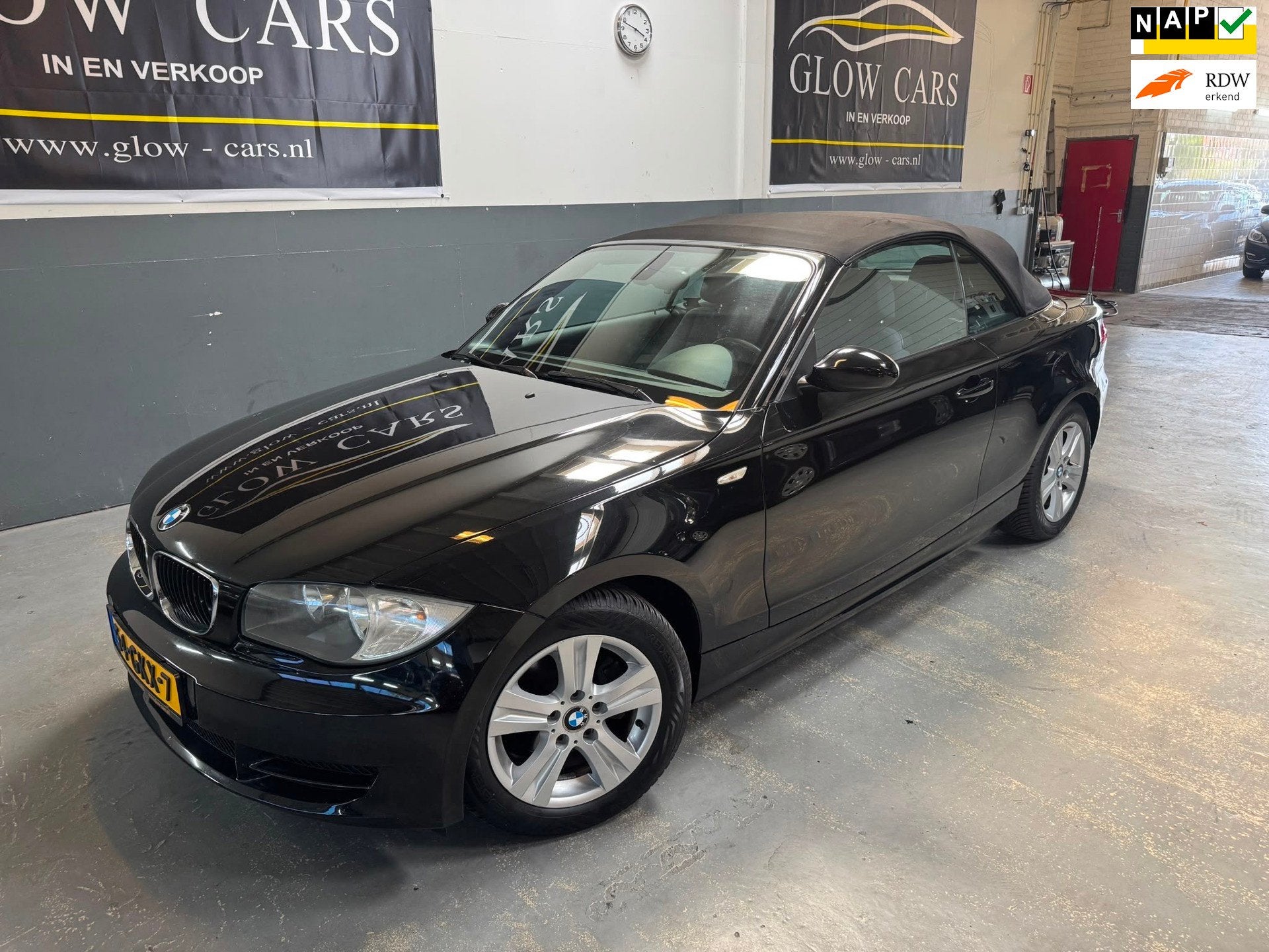 BMW 1-serie Cabrio 118i |CABRIO|CRUISE|RADIO|APK, 1-Serie, Zwart, Cabriolet, 4 stoelen