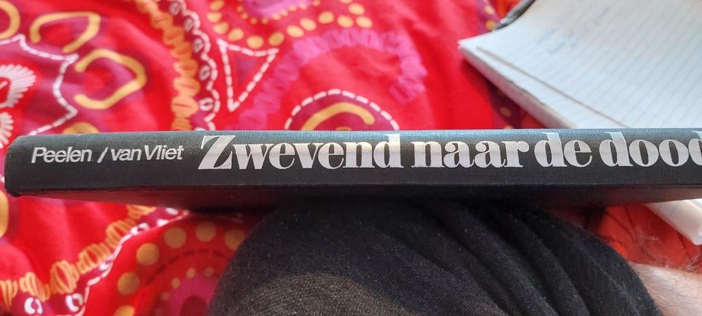 Zwevend naar de dood - Peelen / van Vliet, Ophalen of Verzenden
