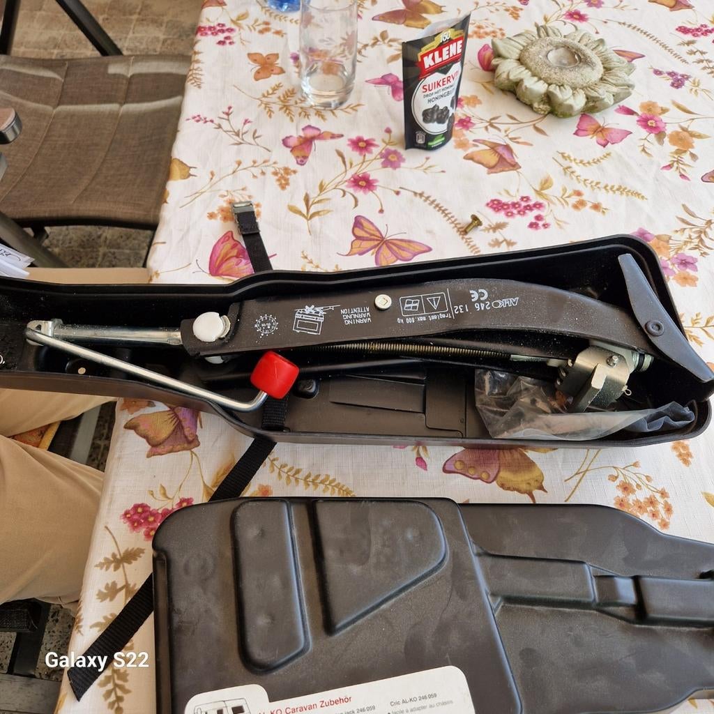 Caravan krik, Auto diversen, Ophalen of Verzenden, Zo goed als nieuw, Hydraulisch, Garagekrik