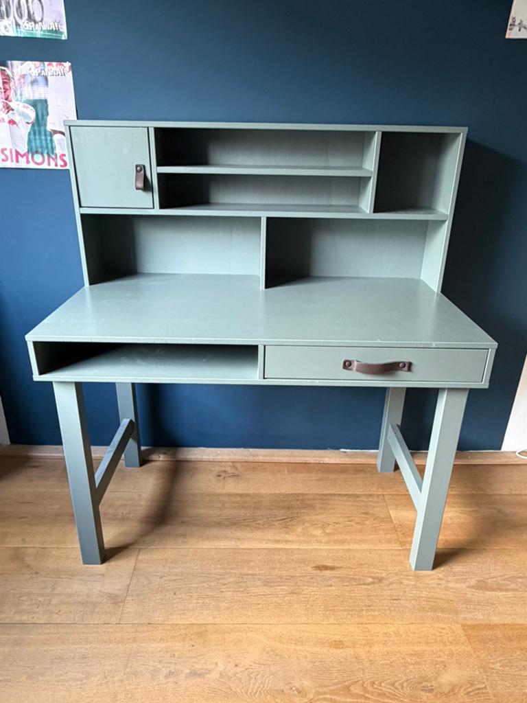 (Kinder) bureau ‘Stage’ van VT Wonen, Huis en Inrichting, Bureaus, Gebruikt, Schoolbureau, Overige merken, Overige stijlen, Hout