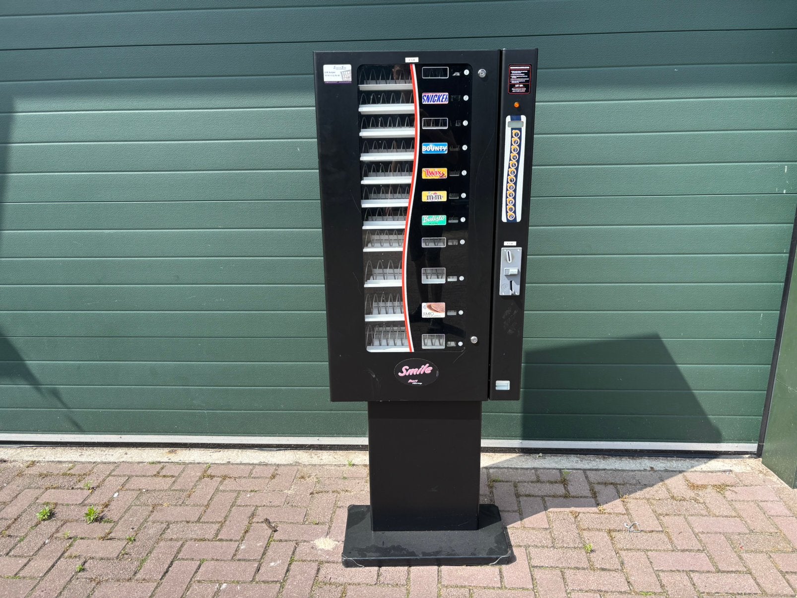 Vendingmachine, Ophalen, Zo goed als nieuw
