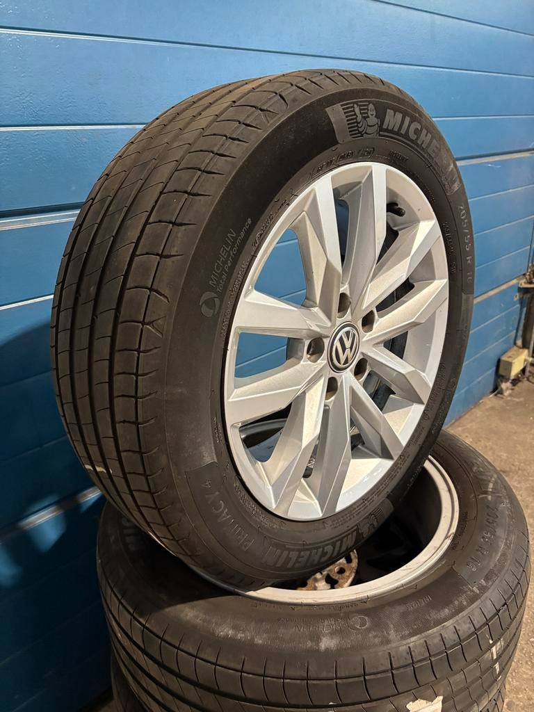 Originele Volkswagen Golf 16 inch set inclusief Zomerbanden, Auto-onderdelen, Banden en Velgen, Ophalen, Gebruikt, 16 inch, Banden en Velgen