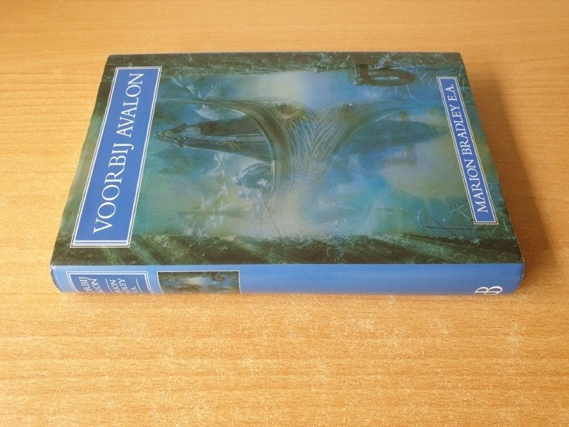 Marion Zimmer Bradley e.a. - Voorbij Avalon (HC + omslag), Verzenden, Gelezen, Marion Zimmer Bradley