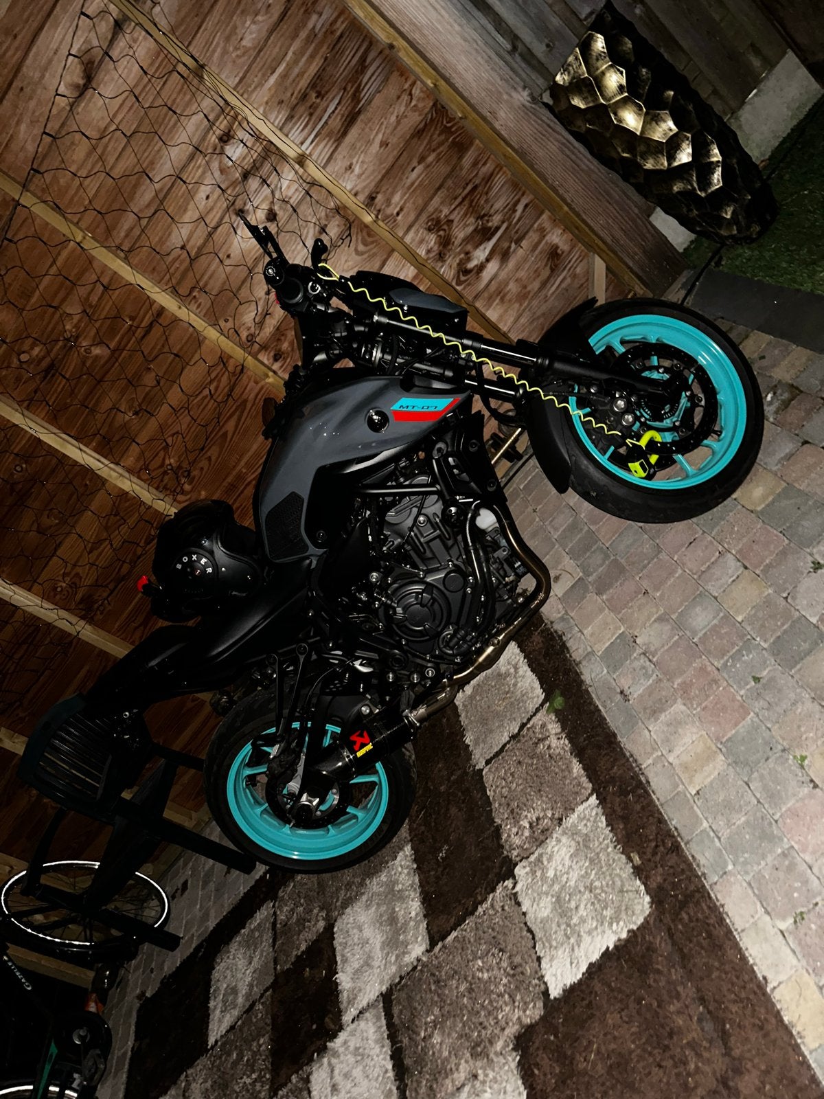 Yamaha MT-07 met Akrapovic (A2), Motoren, 700 cc, 2 cilinders, Sportuitlaat, Gebruikt