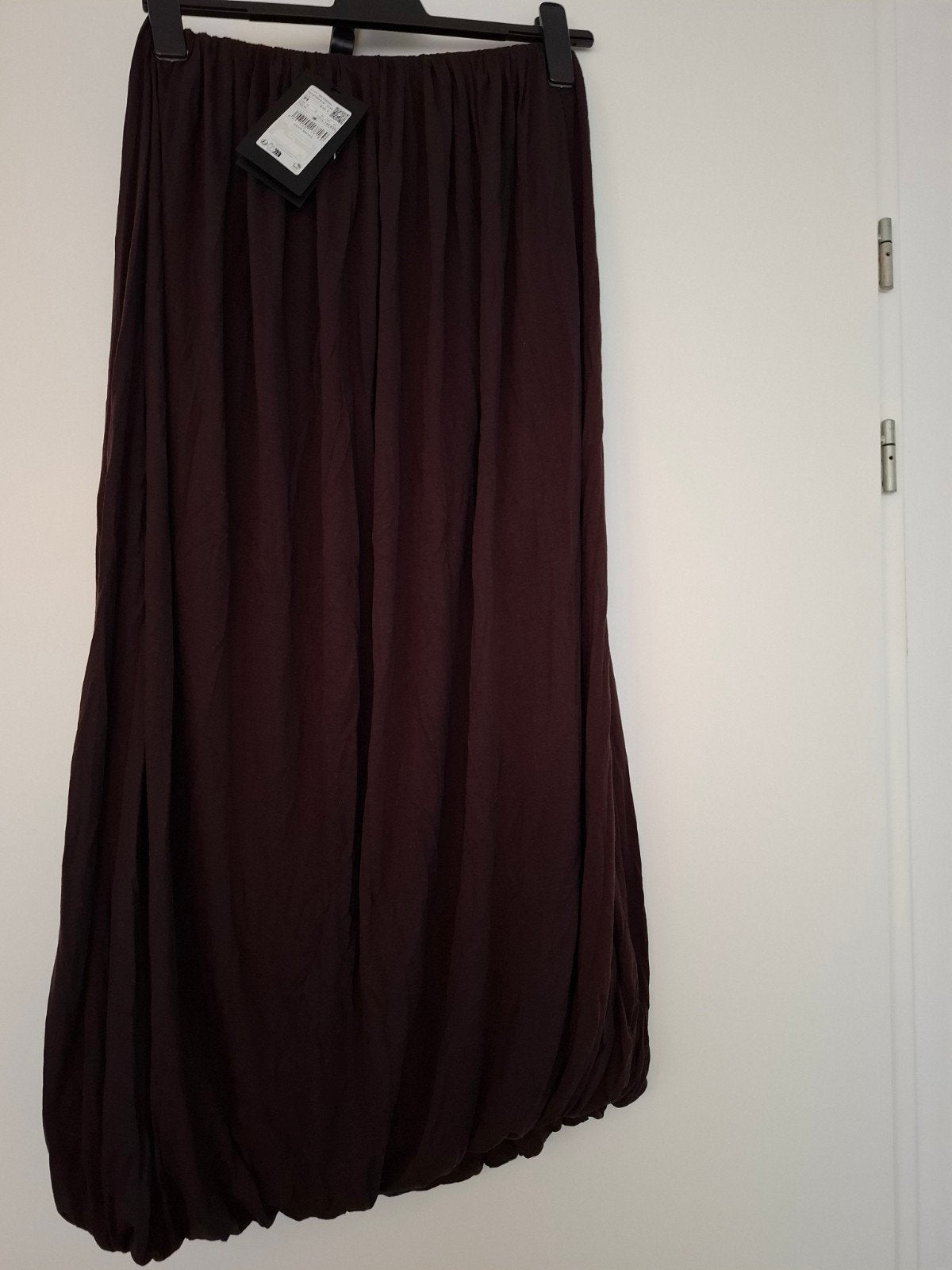 Mango rok met balloneffect, new, Kleding | Dames, Ophalen of Verzenden, Nieuw, Zwart, Boven de knie