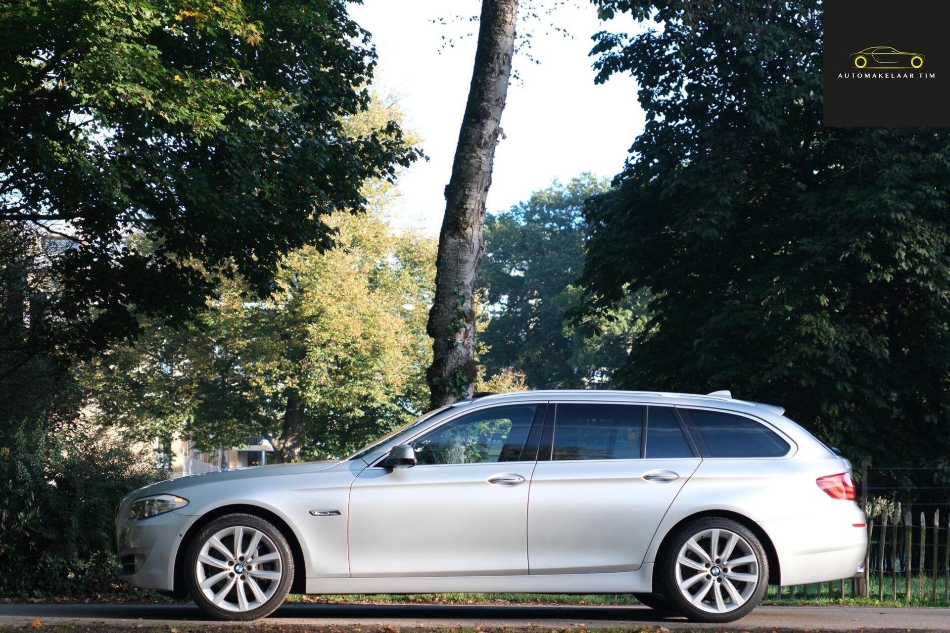 BMW 5-serie 535i High Executive / Pano / Softclose / Memory, Auto's, Achterwielaandrijving, Gebruikt, Zwart, 1675 kg