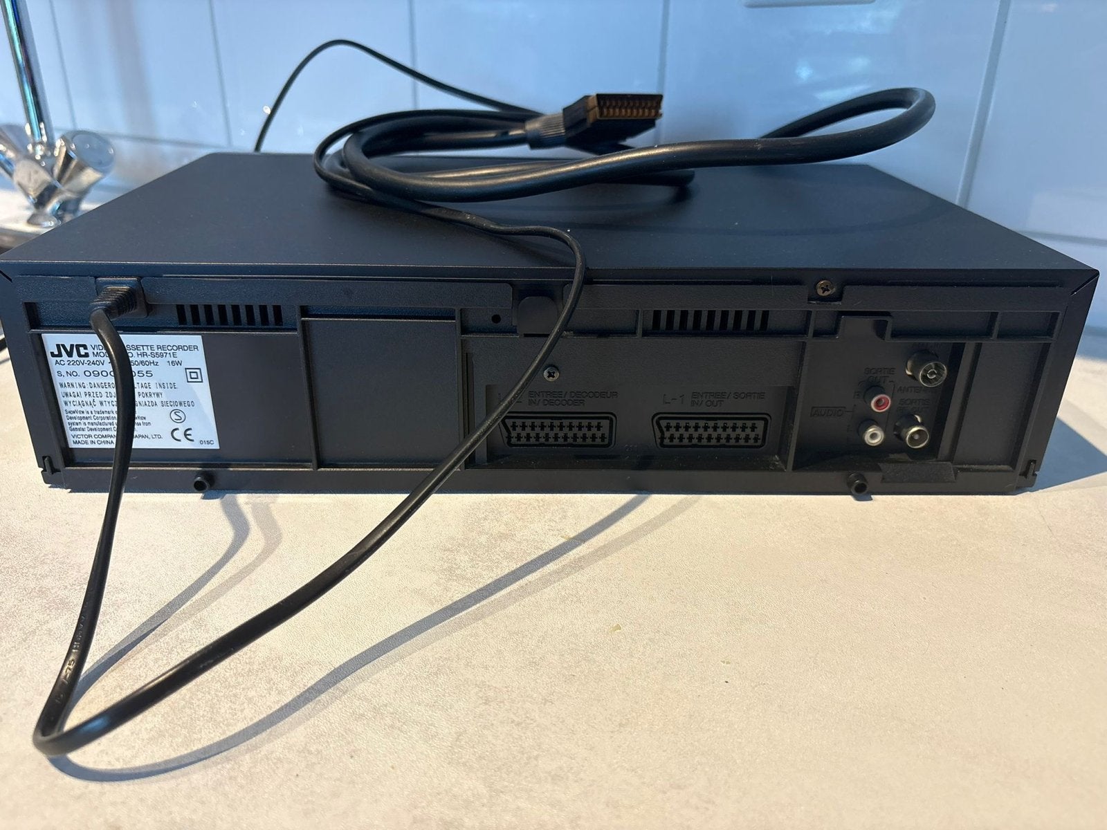 JVC HR-S5971E Super VHS videorecorder met SCART-kabels, Ophalen, Zo goed als nieuw, VHS-speler of -recorder