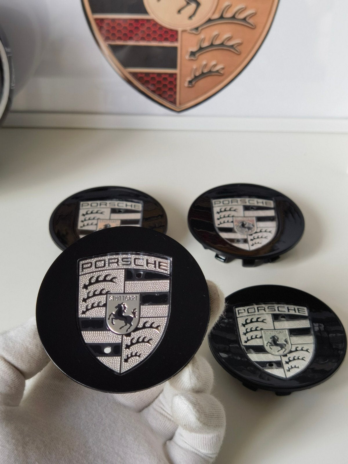 Nieuw porsche centre caps porsche wieldoppen ️

Made in i, Ophalen of Verzenden, Nieuw